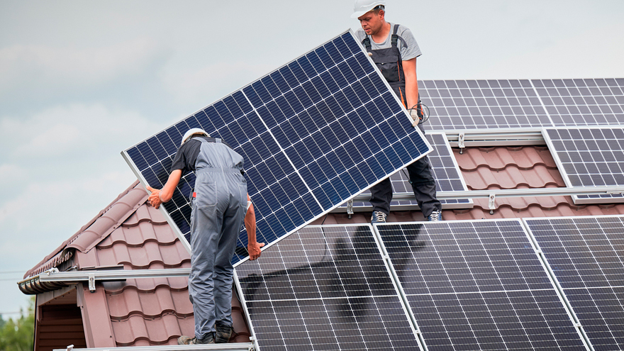 Læs mere om solceller hos vores elkompetencecenter